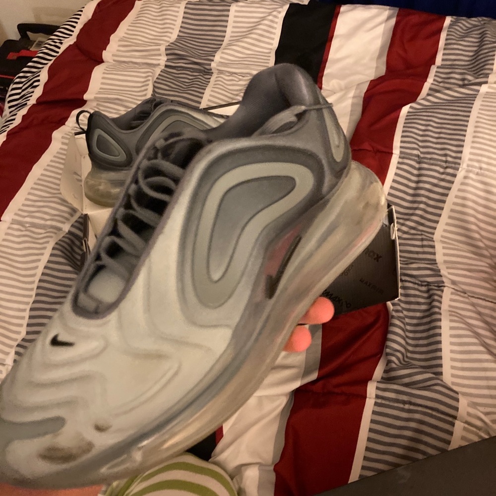 Nike air max 720 cool grey,going for 270 in this size,with box(dirty)
